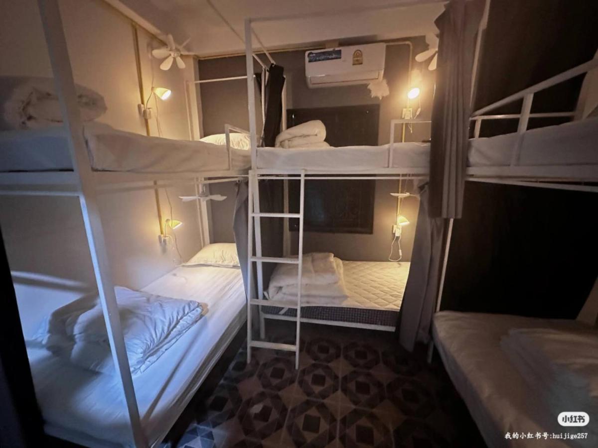 Lucky Hostel Λουάνγκ Πραμπάνγκ Εξωτερικό φωτογραφία