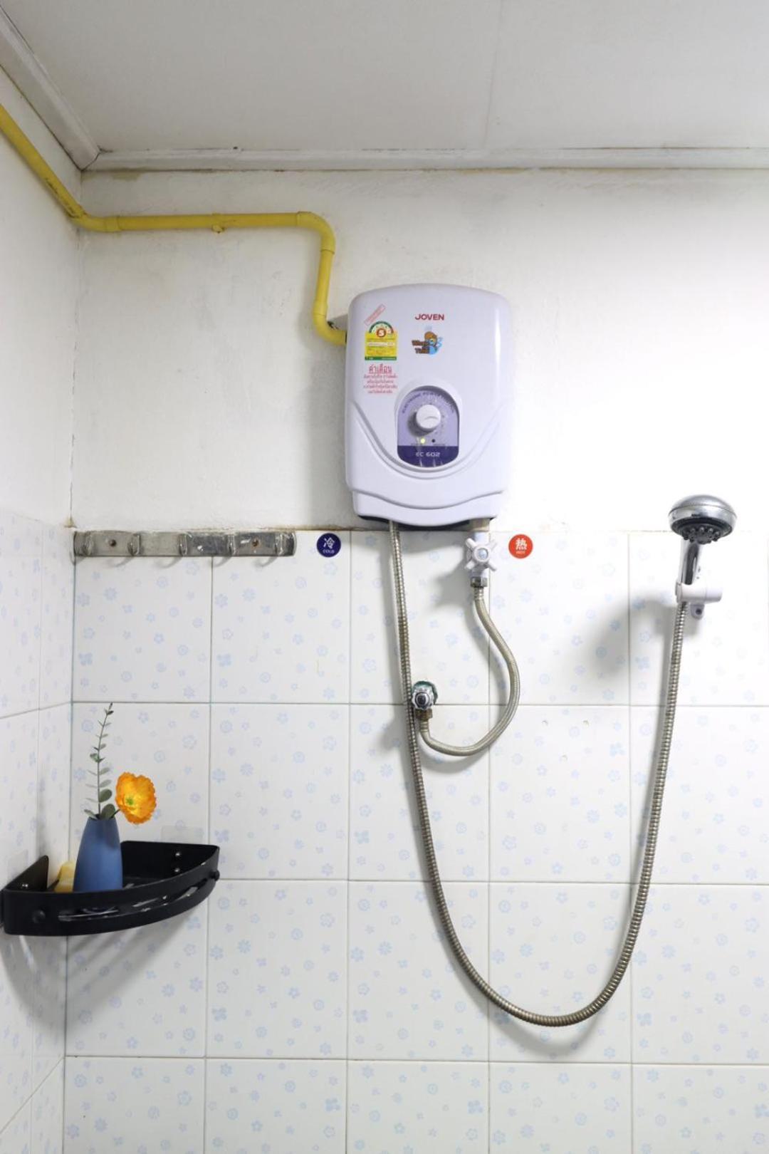 Lucky Hostel Λουάνγκ Πραμπάνγκ Εξωτερικό φωτογραφία